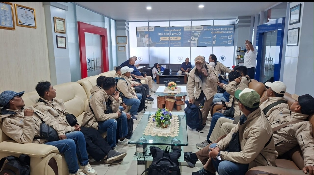 Screenshot_2025-12-05-21-20-47-373_com.whatsapp-edit